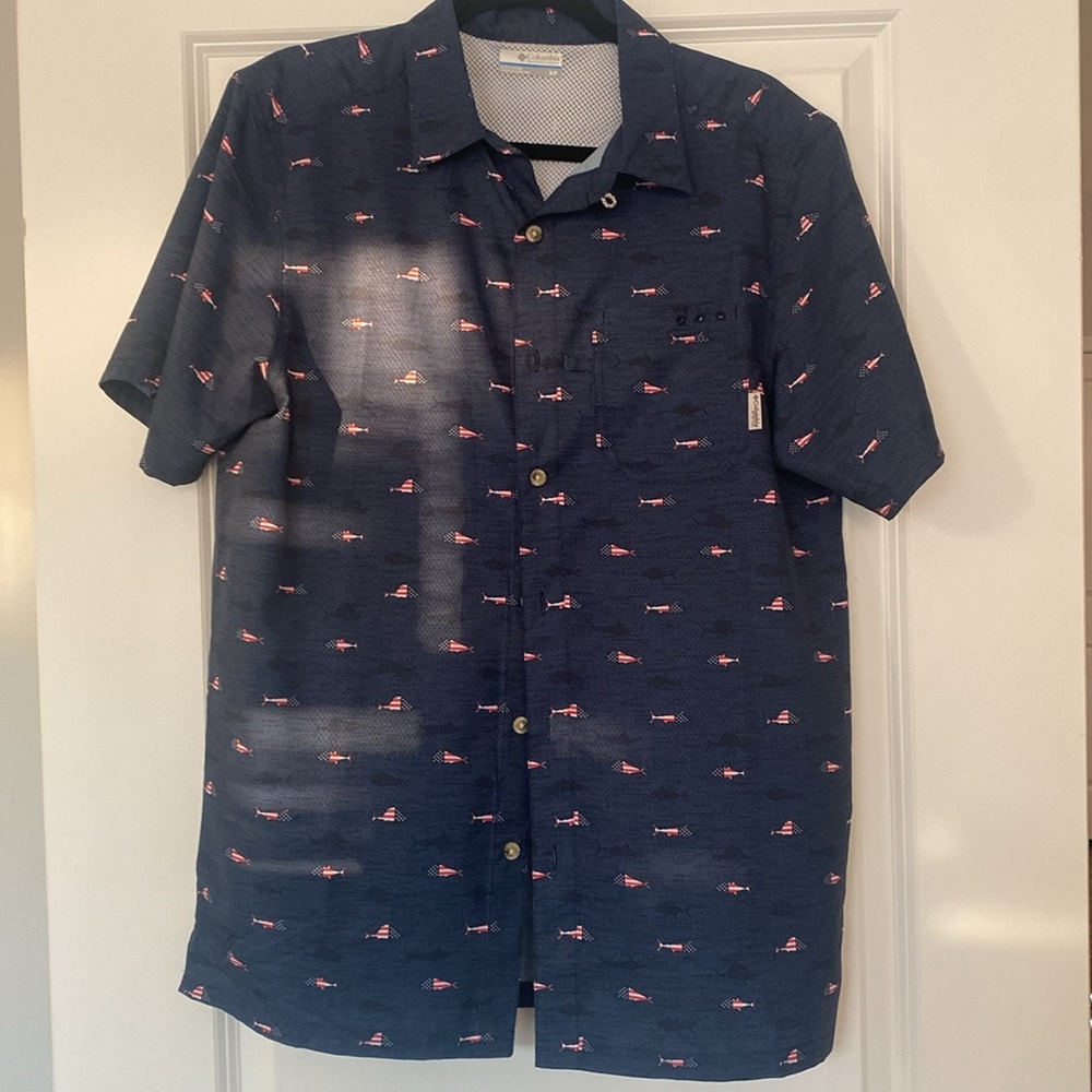 Columbia PFG sportswear Small